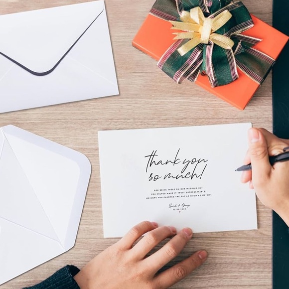 White High Quality Gummed V Flap Envelopes for Invitations Weddings Birthdays - Picture 7 of 9